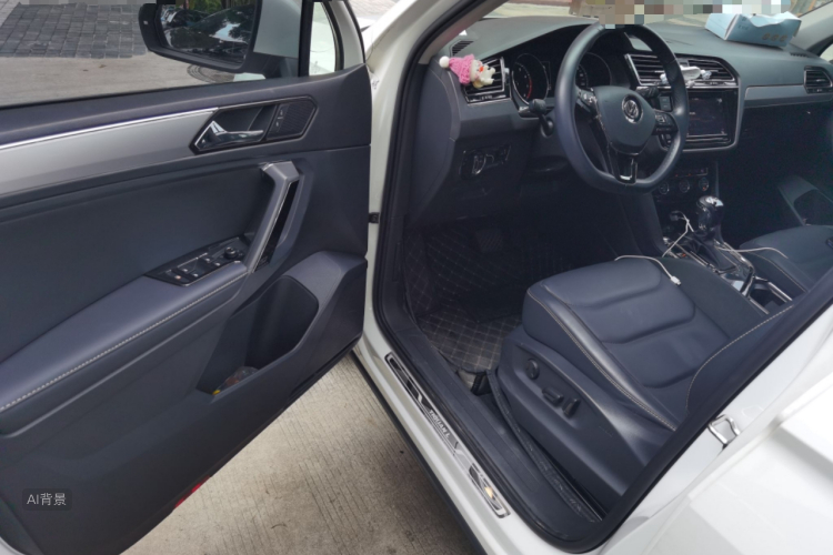 Volkswagen Tiguan L 2018 #18 Volkswagen Tiguan L 2018 car image #18