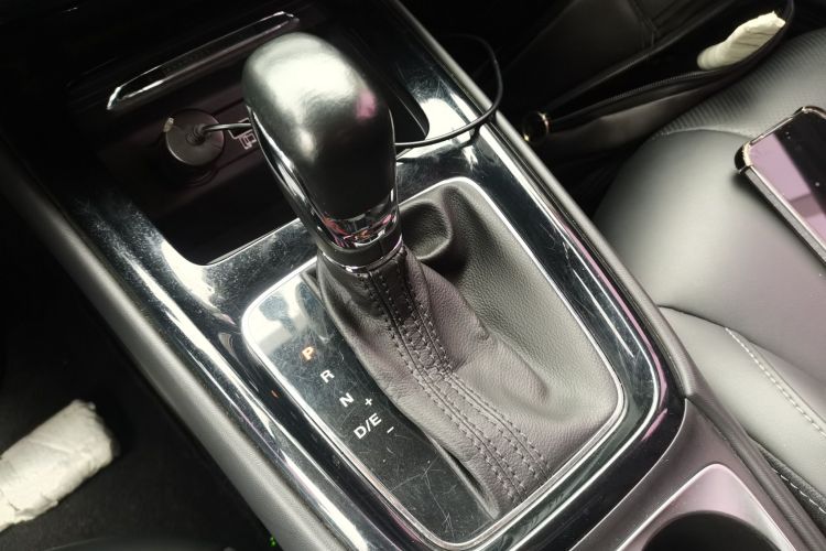 Roewe i5 2018 car image #18