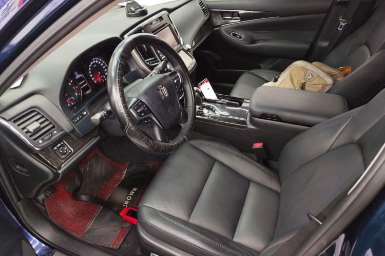 丰田 皇冠 2018 汽车图片 #18