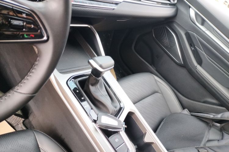 GEELY Emgrand 2022 car image #18