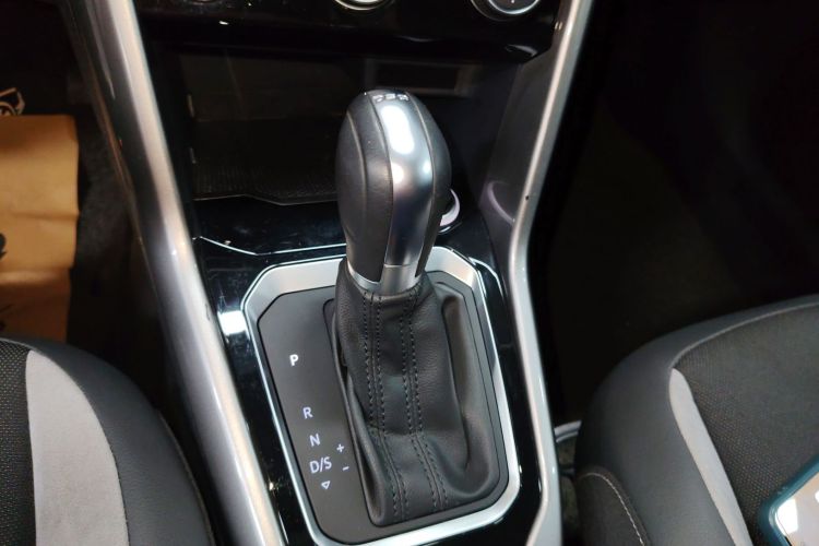 T-Roc 2020 car image #18