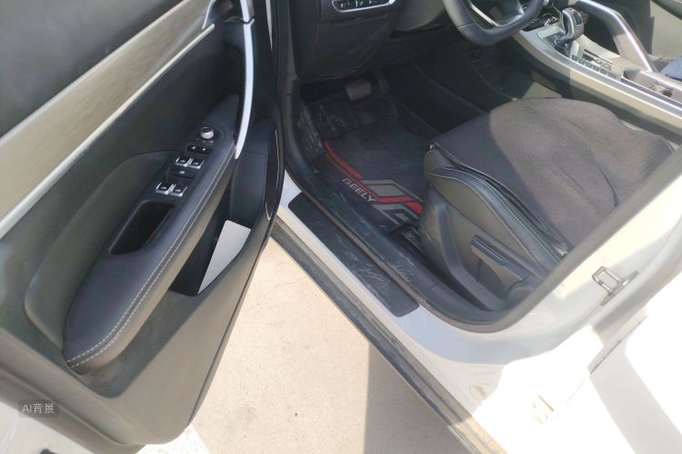 GEELY Coolray 2018 car image #18