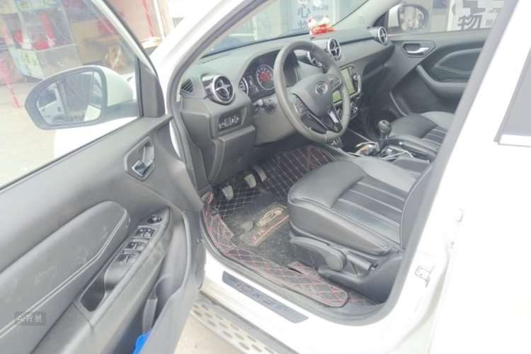 Soueast DX3 2020 car image #18