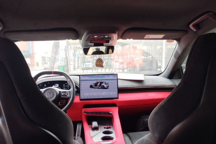 极氪 极氪001 FR 2023 汽车图片 #18