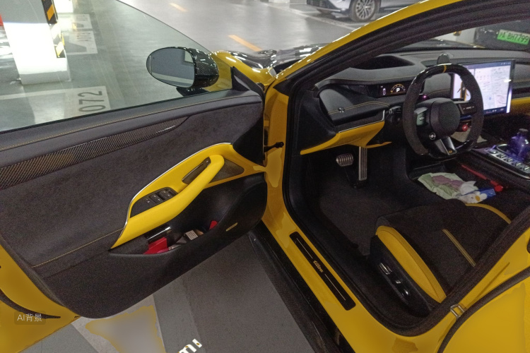 MI SU7 Ultra 2025 immagine di auto #18