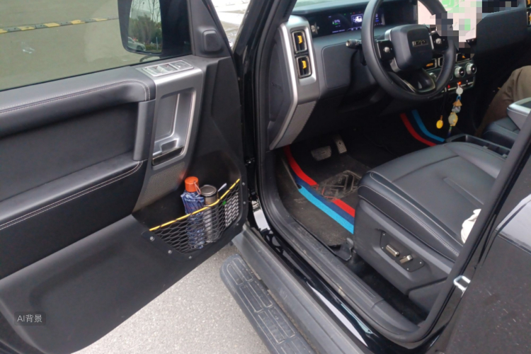 2025 car image #18