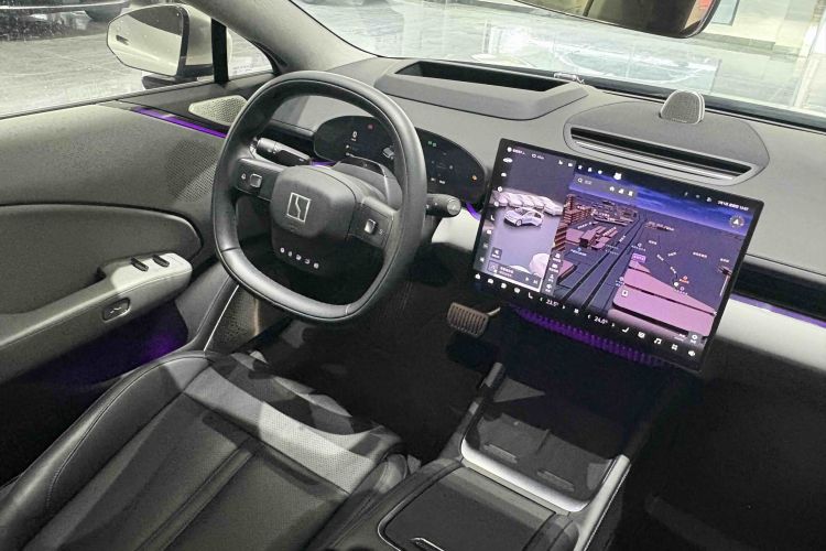 极氪 极氪007 2025 汽车图片 #18