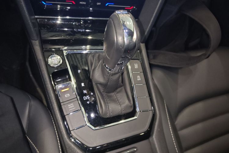 Volkswagen Lamando 2021 car image #18