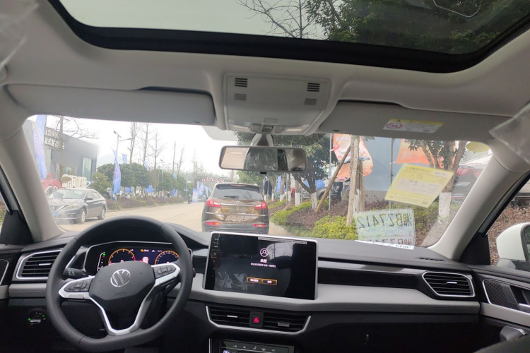 Volkswagen Tayron 2025 car image #18