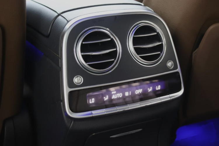 Mercedes-Benz S Class 2015 immagine di auto #18