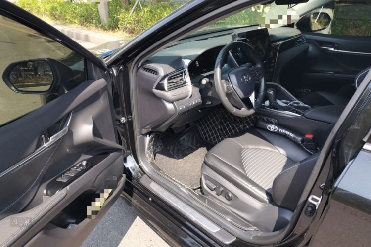 Toyota Camry 2024 car image #18