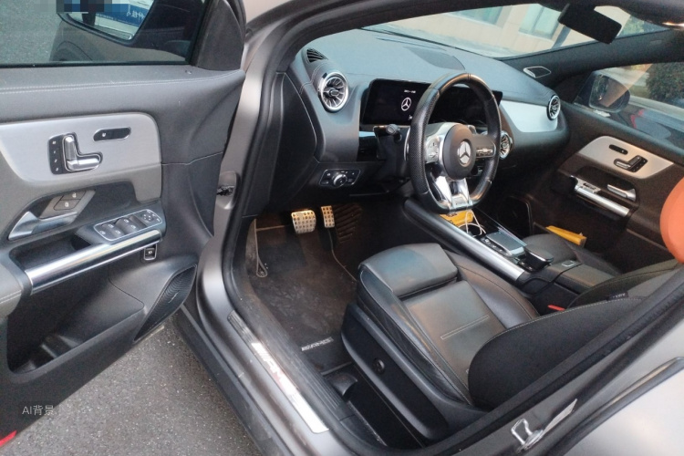 Mercedes-Benz GLA AMG 2022 car image #18