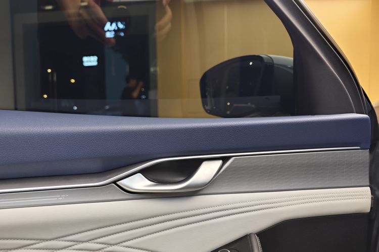 Preface 2022 car image #18