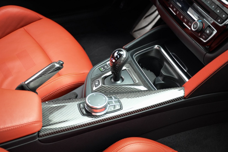 BMW M4 2019 image de voiture #18