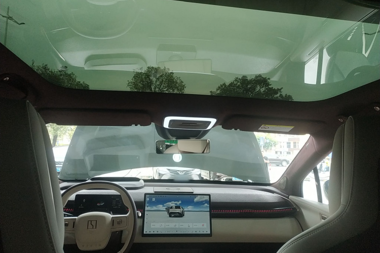 极氪 极氪X 2024 汽车图片 #18