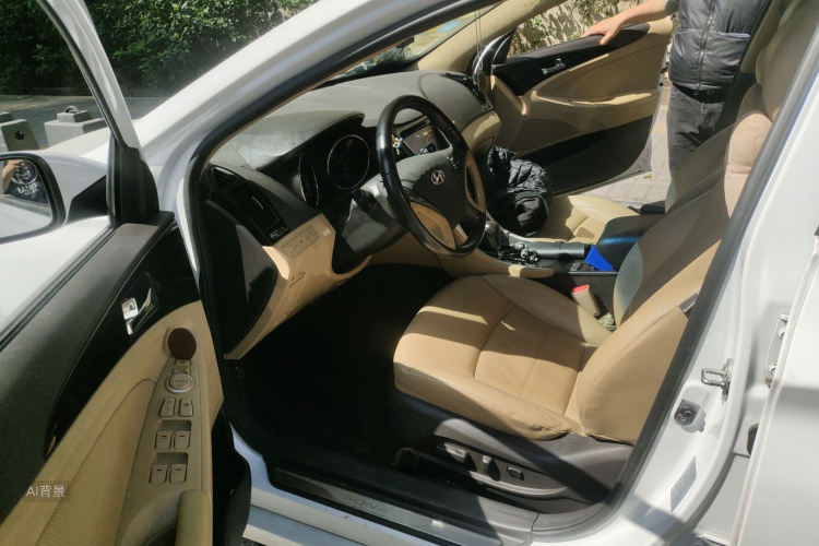 Hyundai Sonata 2015 immagine di auto #18