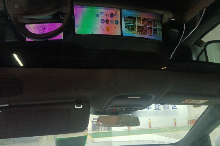 Xpeng G9 2025 car image #18