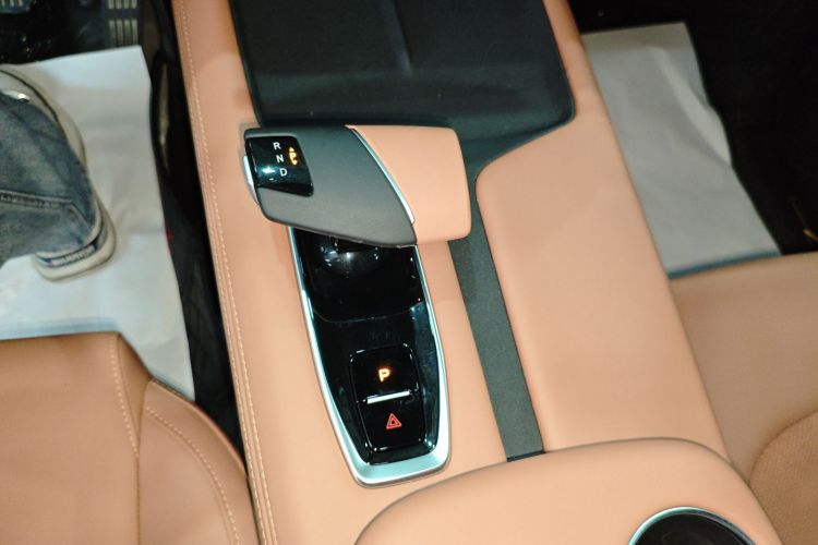 Changan UNI-Z 2024 car image #18