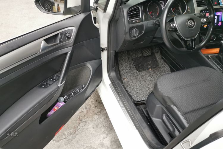 Volkswagen Golf 2018 #18 Volkswagen Golf 2018 car image #18
