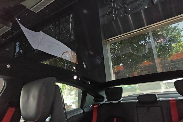 MI SU7 Ultra 2025 car image #18