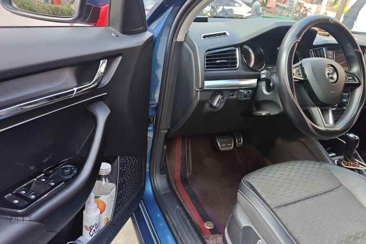 Skoda Kamiq 2019 #18 Skoda Kamiq 2019 car image #18
