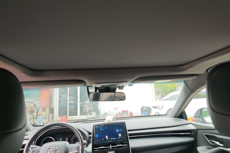 Toyota Avalon 2019 car image #18