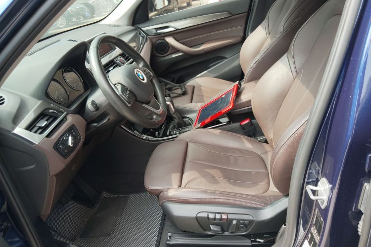 BMW X1 2019 car image #18