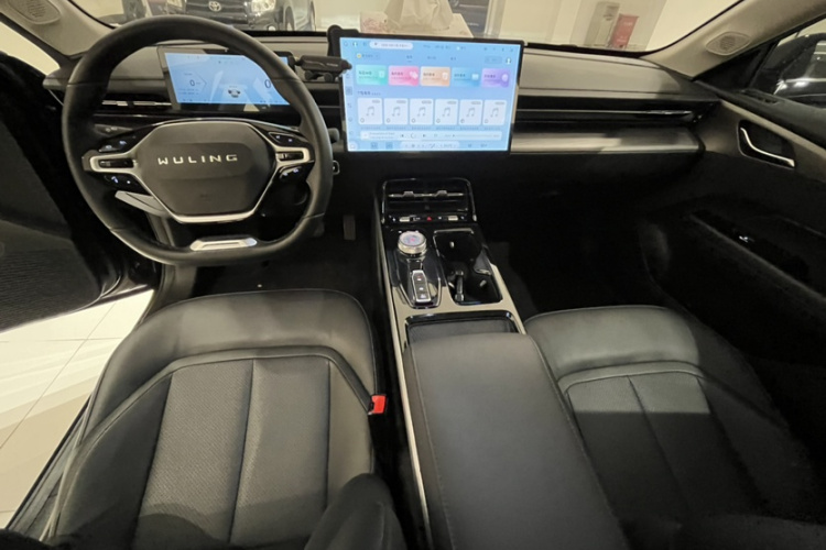 Wuling Starlight 2024 car image #18