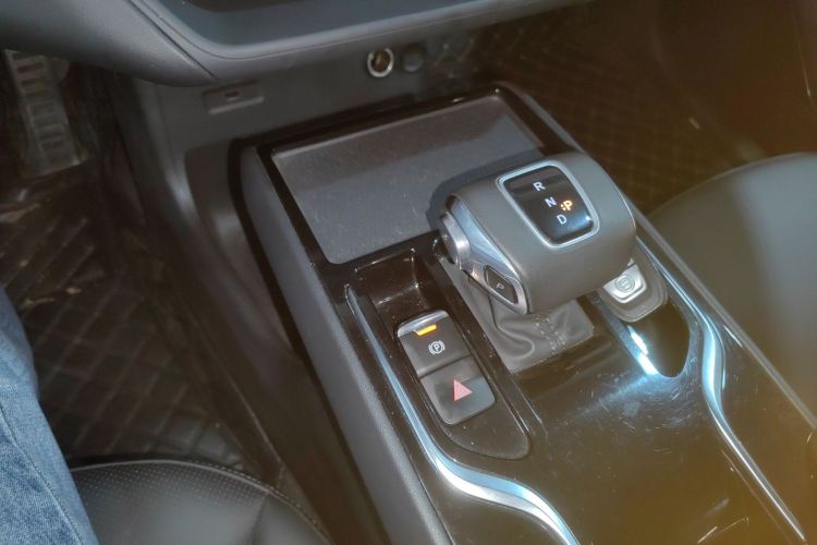 HongQi E-QM5 2023 imagem de carro #18