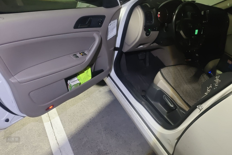 Skoda Yeti 2015 car image #18