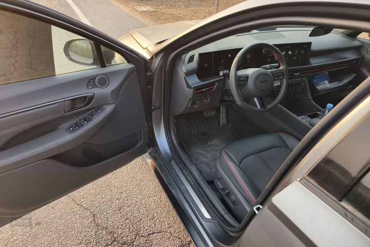 Hyundai Sonata 2024 immagine di auto #18