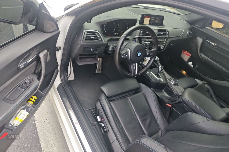 BMW M2 2018 изображение автомобиля #18