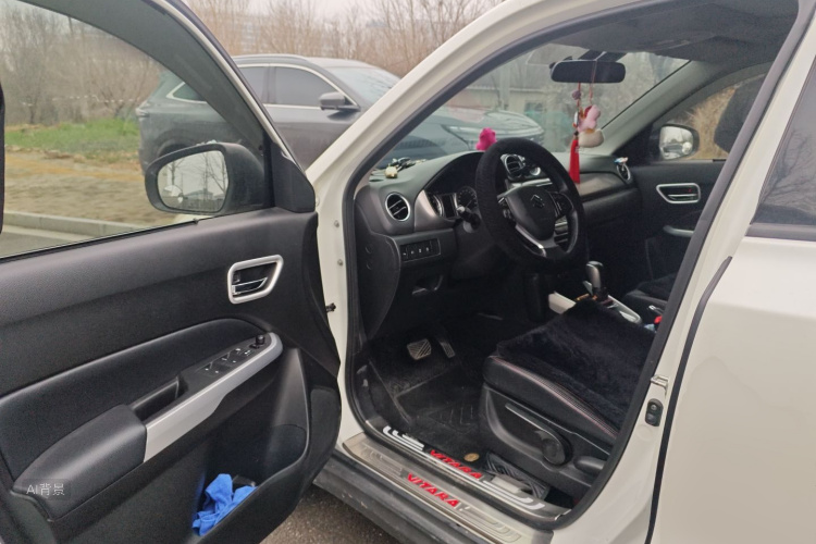 Suzuki Vitara 2018 изображение автомобиля #18