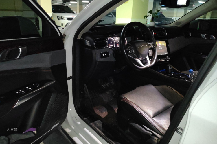 Lynk & Co 02 2019 car image #18