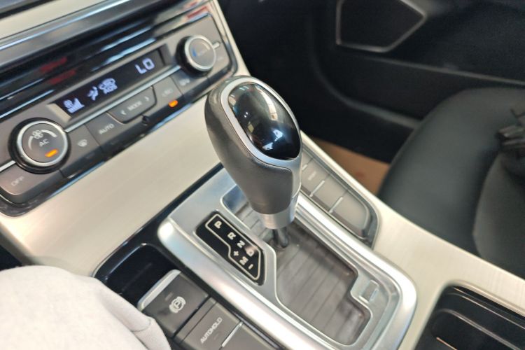 GEELY Emgrand GL 2017 car image #18