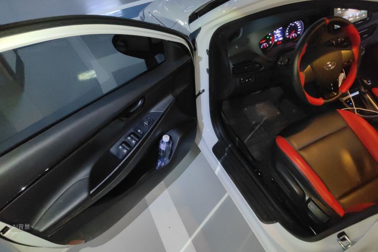 Hyundai Elantra HD 2019 immagine di auto #18