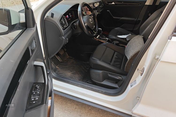 T-Roc 2020 car image #18