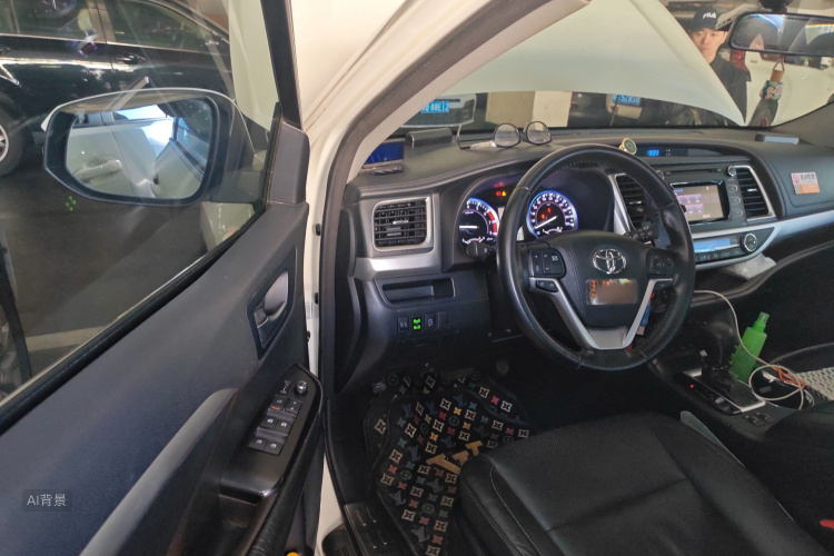 Toyota Highlander 2017 image de voiture #18