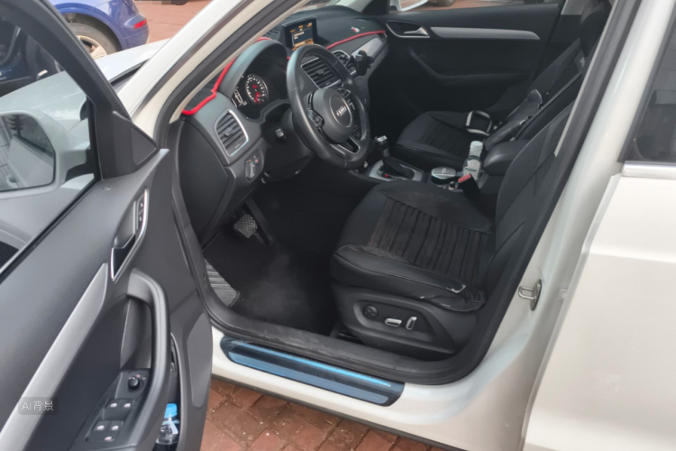 Audi Q3 2018 #18 Audi Q3 2018 car image #18