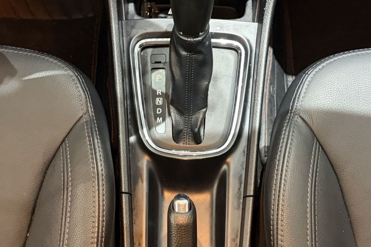 Suzuki Ciaz 2017 изображение автомобиля #18