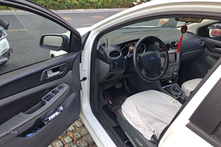 Ford Focus 2014 car image #18