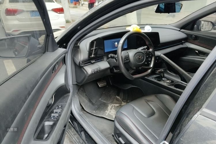 Hyundai Elantra 2021 immagine di auto #18