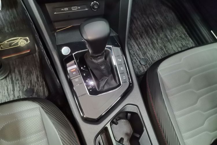 Volkswagen Tiguan X 2023 car image #18