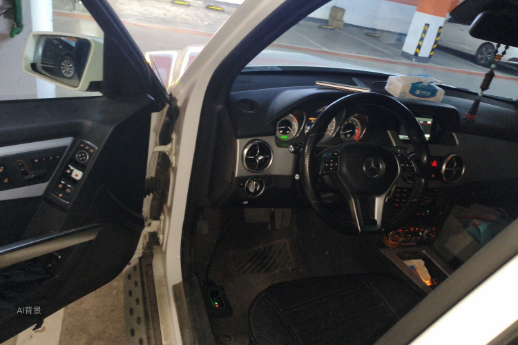 Mercedes-Benz GLK Class 2015 car image #18