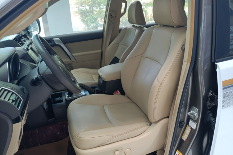 Toyota Land Cruiser Prado 2016 car image #18