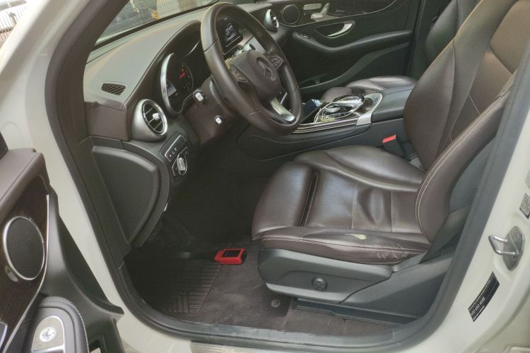 Mercedes-Benz GLC Class 2016 صورة سيارة #18