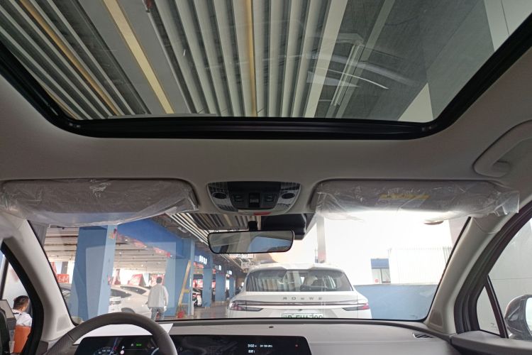 起亚 狮铂拓界 2026 汽车图片 #18