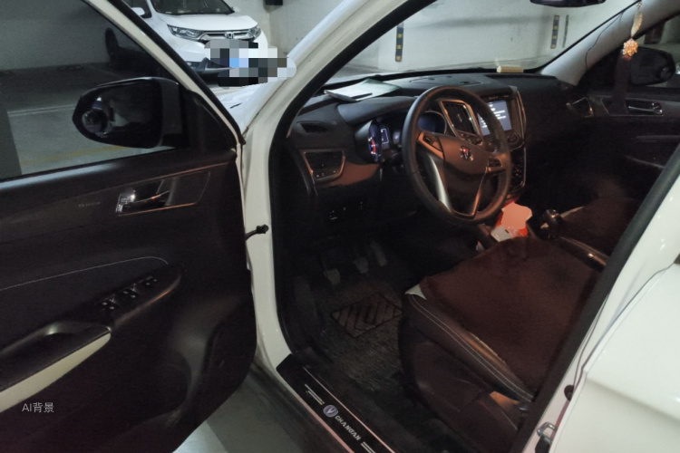 Changan CS35 2017 صورة سيارة #18