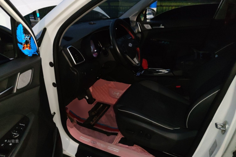 Hyundai Tucson 2021 immagine di auto #18