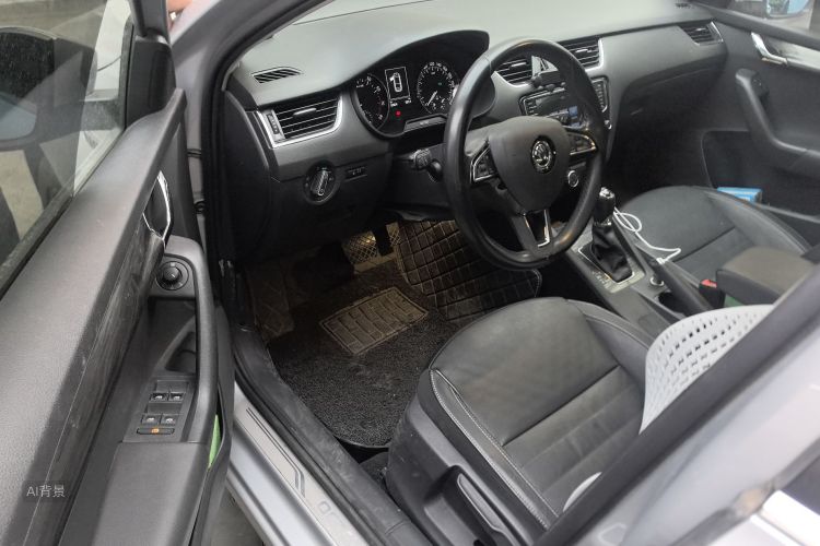 Skoda Octavia 2016 car image #18